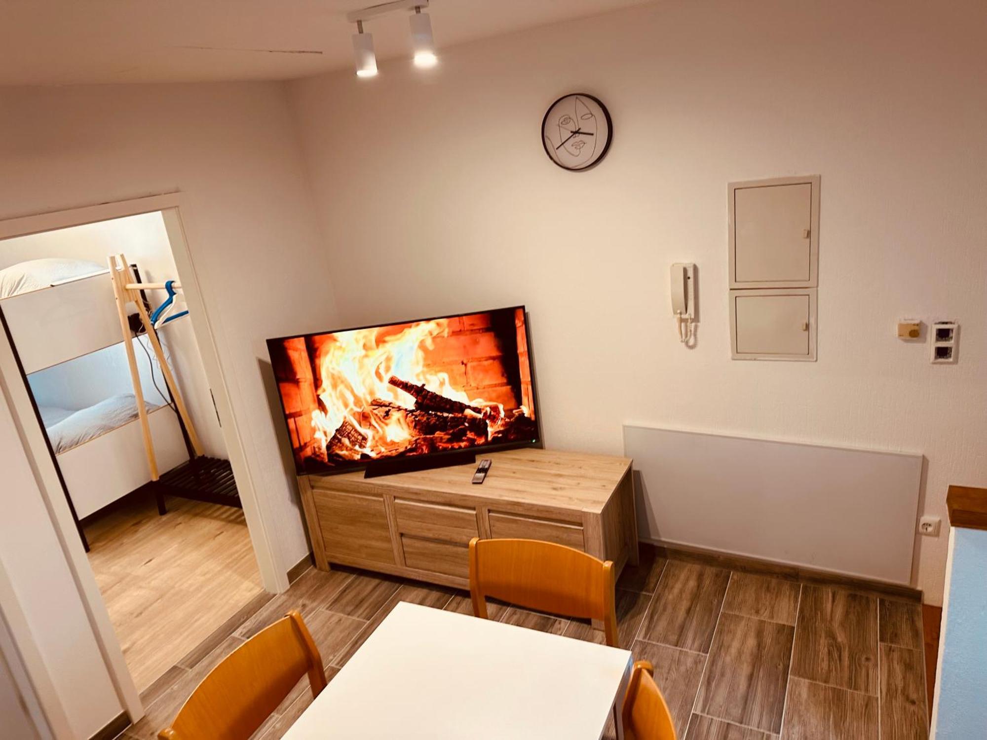 Felix Living 9, Modern & Cozy, 3 Zimmer Wohnung, Parkplatz Salzweg ภายนอก รูปภาพ