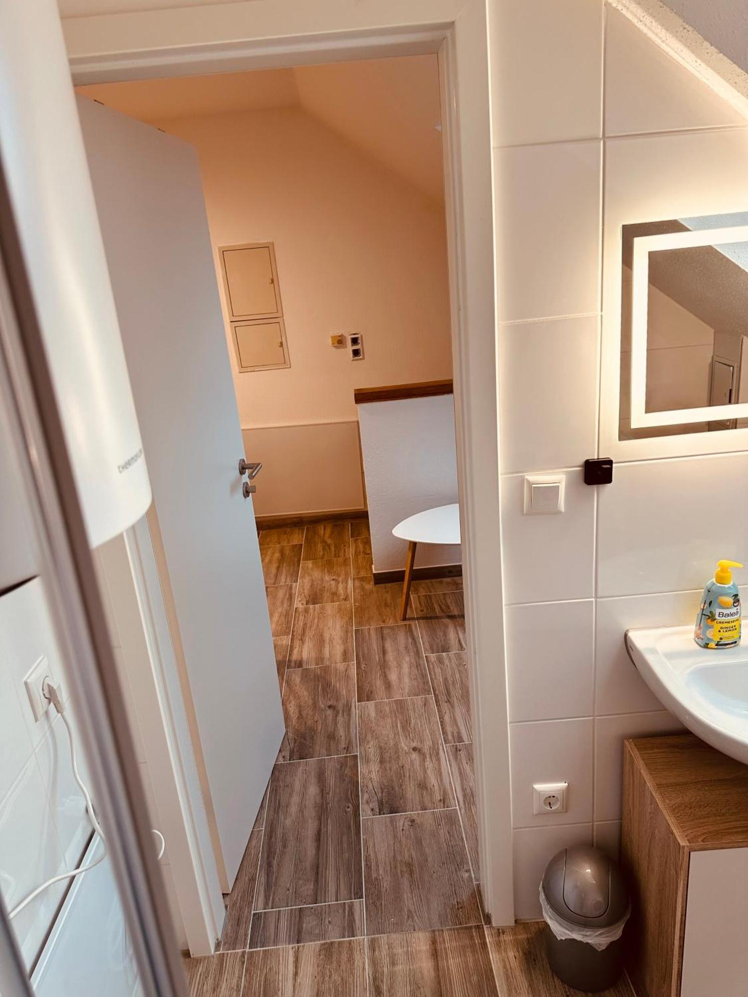 Felix Living 9, Modern & Cozy, 3 Zimmer Wohnung, Parkplatz Salzweg ภายนอก รูปภาพ