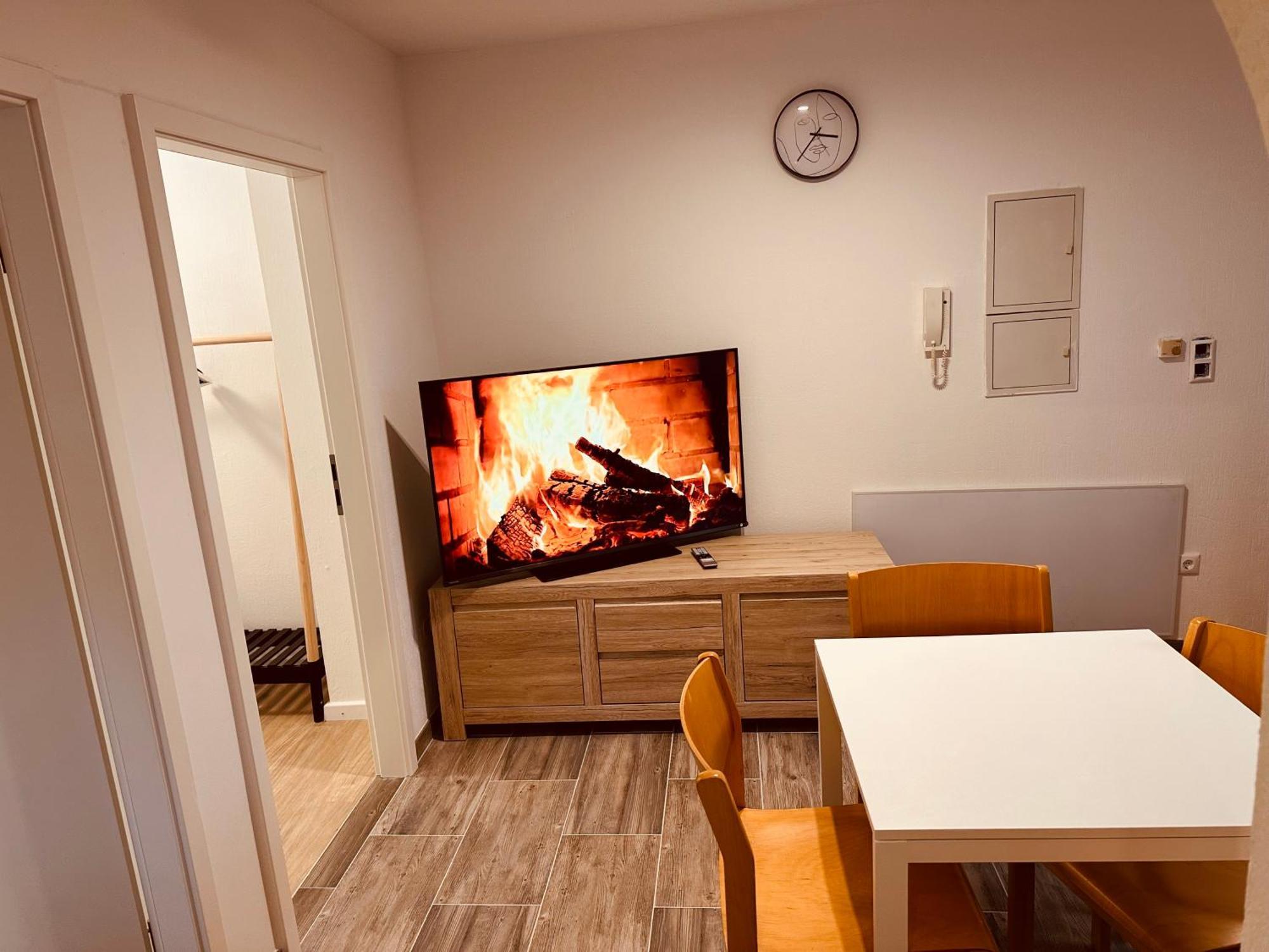 Felix Living 9, Modern & Cozy, 3 Zimmer Wohnung, Parkplatz Salzweg ภายนอก รูปภาพ
